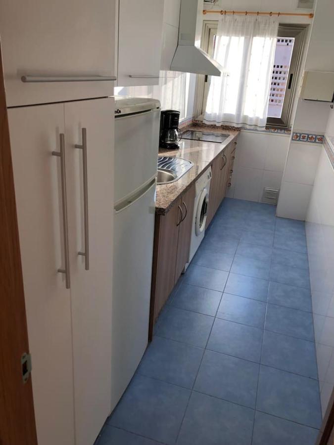 Apartamento MILA Torre Del Mar Luaran gambar