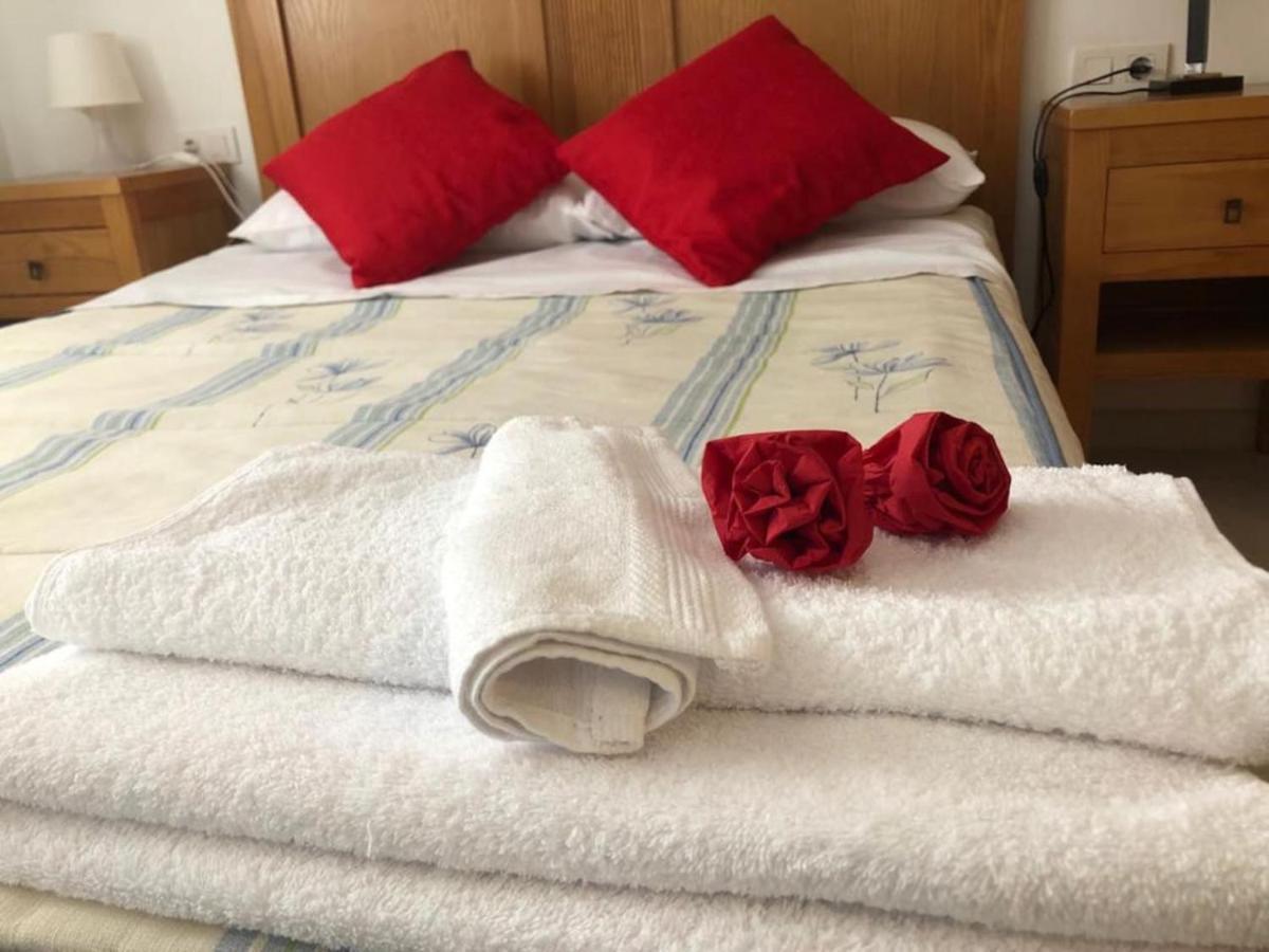 Apartamento MILA Torre Del Mar Luaran gambar